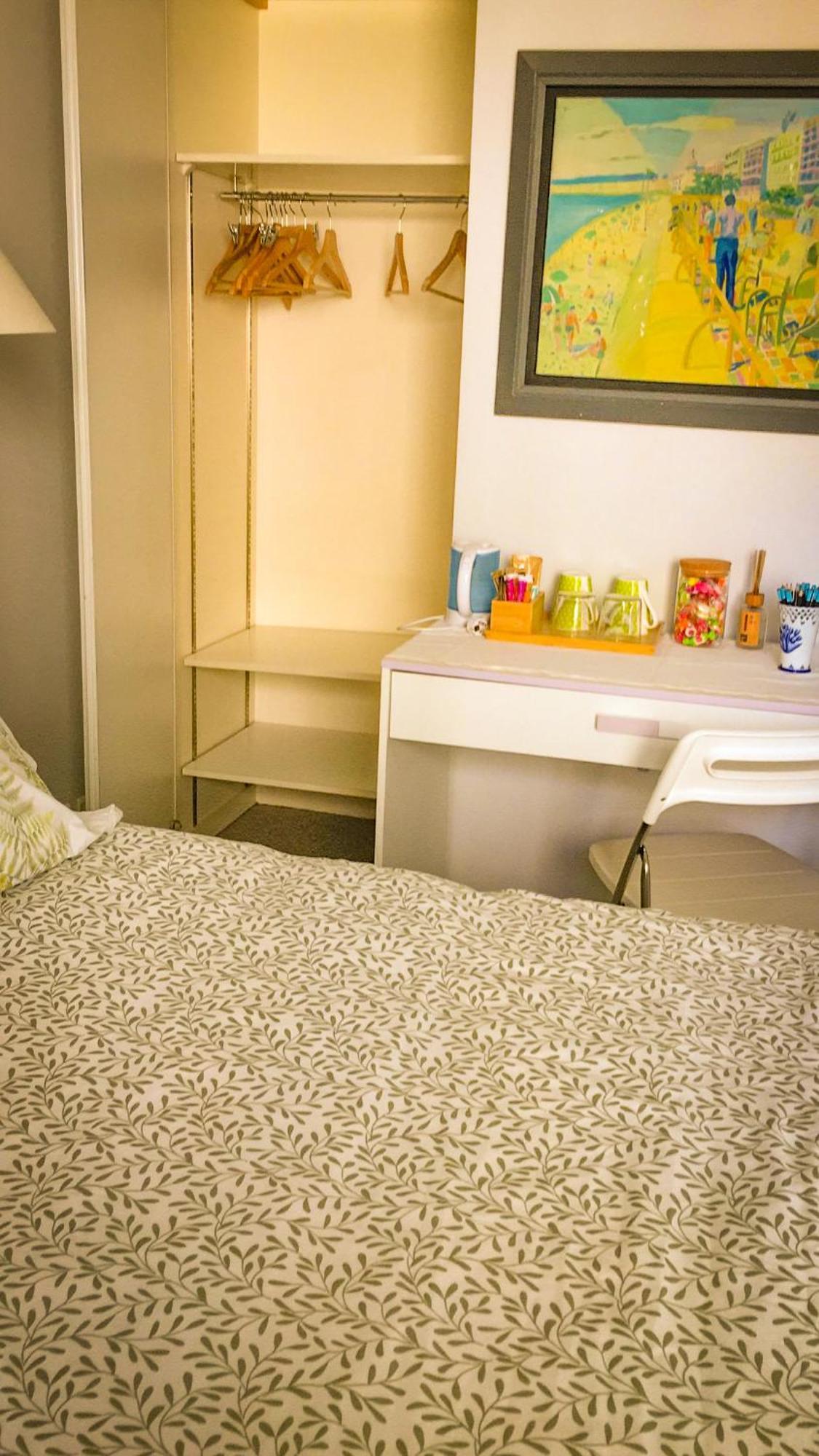 Double Room With Balcony Париж Экстерьер фото
